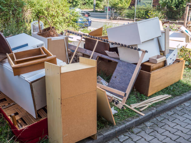 Best Yard Cleanup Services  in Winsted, CT